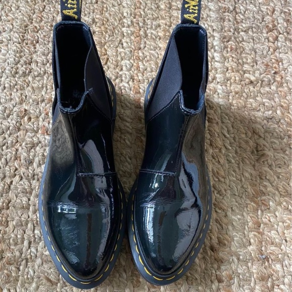 Dr. Martens Shoes - Dr. Martens Leather Chelsea Boots